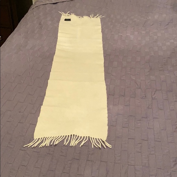 SOLD. FINAL SALE ❗️LANVIN cashmere/wool scarf - Picture 8 of 8